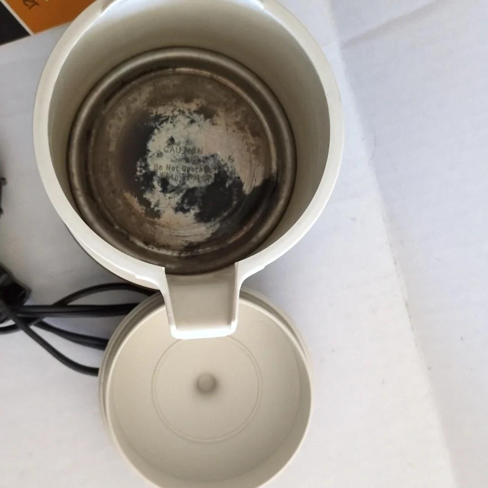 Regal Poly Hot-Pot 5 cup Daisies Electric Kettle